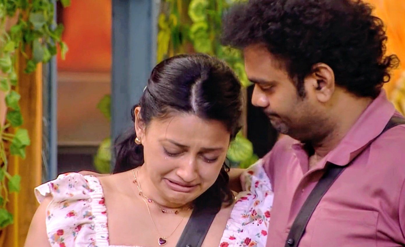 Bigg Boss Telugu 10 Episode 17 Review: ముకేశ్ టెంప్టేషన్.. దేబ్జానీ కన్నీళ్లు! 8 మంది నామినేషన్స్‌లో